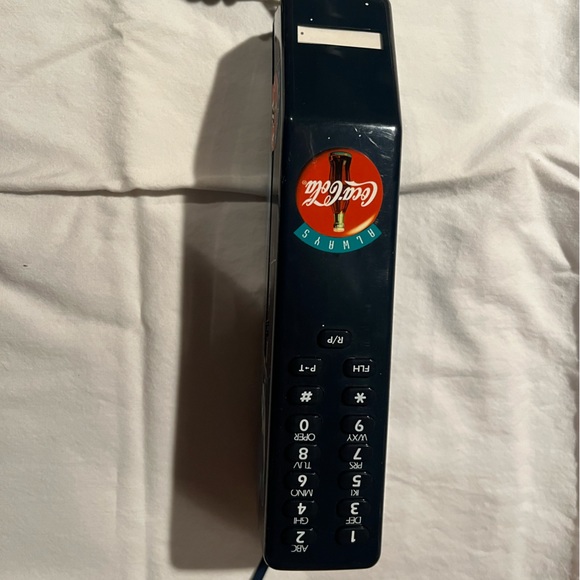 New Coca Cola phone - Picture 2 of 3